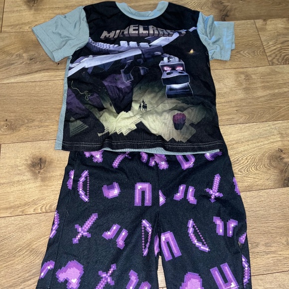 Boys Minecraft pajamas size 8 - Picture 1 of 4